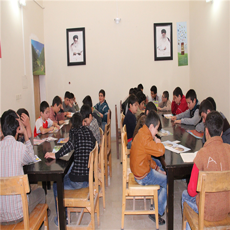 کتاب خوانی