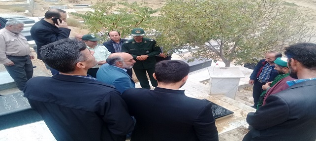 غبارروبی مزارشهدا به مناسبت دفاع مقدس